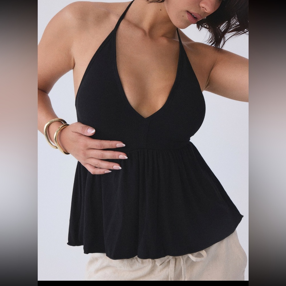 NWT Klassy built in bra Halter Top